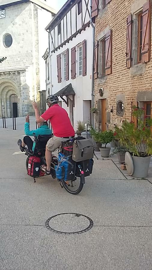 Le Dormeur Du Val Panzió Le Mas-dʼAgenais Kültér fotó